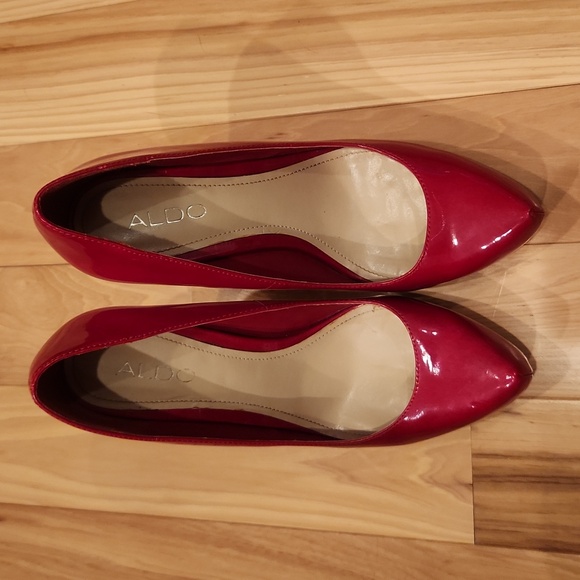 Aldo cherry red, patent, platform stilettos, very good condition! - Picture 4 of 8